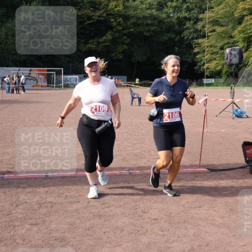 27.09.2026 - 35. Volkslauf durch das schöne Alstertal Strokosch-Dieckow http://msf.ph/oto/10582191 27.09.2026 13:10:24 Ziel 2106, 2109 meine-sportfotos.de