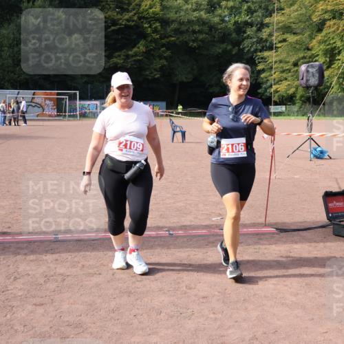 27.09.2026 - 35. Volkslauf durch das schöne Alstertal Strokosch-Dieckow http://msf.ph/oto/10582199 27.09.2026 13:10:24 Ziel 2106, 2109 meine-sportfotos.de