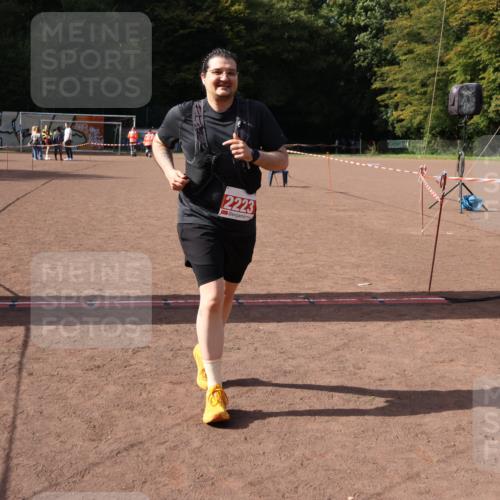 27.09.2026 - 35. Volkslauf durch das schöne Alstertal Strokosch-Dieckow http://msf.ph/oto/10582282 27.09.2026 13:12:27 Ziel 2223 meine-sportfotos.de