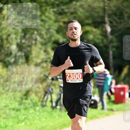 27.09.2026 - 35. Volkslauf durch das schöne Alstertal Dr. Thomas Lammeyer http://msf.ph/oto/10582297 27.09.2026 12:34:10 Laufen 2300 meine-sportfotos.de