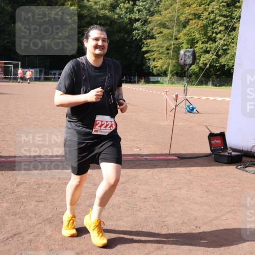 27.09.2026 - 35. Volkslauf durch das schöne Alstertal Strokosch-Dieckow http://msf.ph/oto/10582308 27.09.2026 13:12:27 Ziel 2223 meine-sportfotos.de