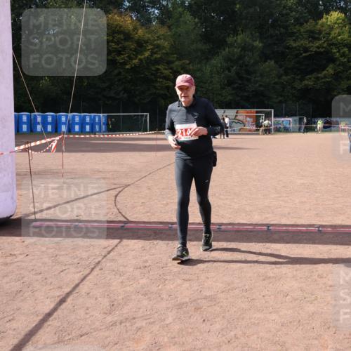 27.09.2026 - 35. Volkslauf durch das schöne Alstertal Strokosch-Dieckow http://msf.ph/oto/10582328 27.09.2026 13:14:26 Ziel 2143 meine-sportfotos.de