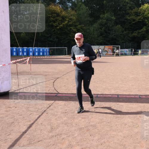 27.09.2026 - 35. Volkslauf durch das schöne Alstertal Strokosch-Dieckow http://msf.ph/oto/10582330 27.09.2026 13:14:26 Ziel 2143 meine-sportfotos.de