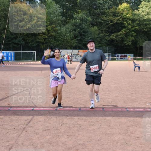 27.09.2026 - 35. Volkslauf durch das schöne Alstertal Strokosch-Dieckow http://msf.ph/oto/10582349 27.09.2026 13:15:42 Ziel 2102, 2203 meine-sportfotos.de