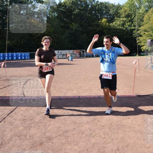 27.09.2026 - 35. Volkslauf durch das schöne Alstertal Strokosch-Dieckow http://msf.ph/oto/10582407 27.09.2026 13:28:11 Ziel 2134, 2135 meine-sportfotos.de