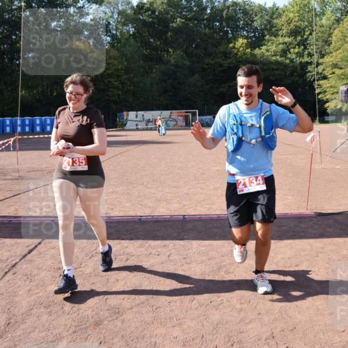 27.09.2026 - 35. Volkslauf durch das schöne Alstertal Strokosch-Dieckow http://msf.ph/oto/10582413 27.09.2026 13:28:11 Ziel 2134, 2135 meine-sportfotos.de