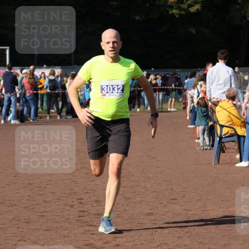 27.09.2026 - 35. Volkslauf durch das schöne Alstertal Strokosch-Dieckow http://msf.ph/oto/10582453 27.09.2026 11:18:35 Ziel 3032, 3243 meine-sportfotos.de