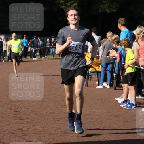 27.09.2026 - 35. Volkslauf durch das schöne Alstertal Strokosch-Dieckow http://msf.ph/oto/10582456 27.09.2026 11:18:31 Ziel 3032, 3243 meine-sportfotos.de