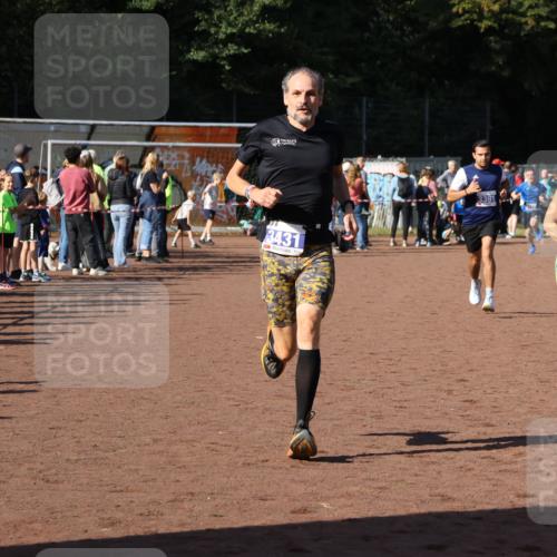 27.09.2026 - 35. Volkslauf durch das schöne Alstertal Strokosch-Dieckow http://msf.ph/oto/10582483 27.09.2026 11:18:17 Ziel 3176, 3177, 3391, 3431 meine-sportfotos.de