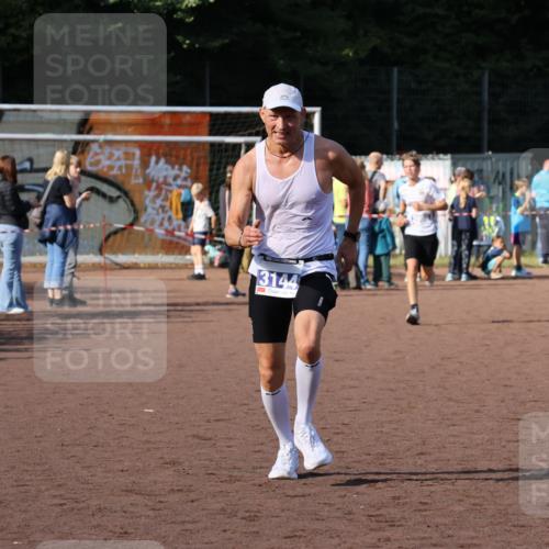 27.09.2026 - 35. Volkslauf durch das schöne Alstertal Strokosch-Dieckow http://msf.ph/oto/10582553 27.09.2026 11:17:20 Ziel 3144, 3968 meine-sportfotos.de