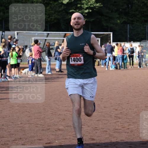 27.09.2026 - 35. Volkslauf durch das schöne Alstertal Strokosch-Dieckow http://msf.ph/oto/10582557 27.09.2026 11:17:14 Ziel 1400, 3144 meine-sportfotos.de