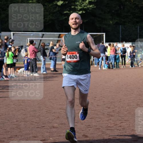 27.09.2026 - 35. Volkslauf durch das schöne Alstertal Strokosch-Dieckow http://msf.ph/oto/10582558 27.09.2026 11:17:14 Ziel 1400, 3144 meine-sportfotos.de