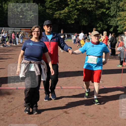 27.09.2026 - 35. Volkslauf durch das schöne Alstertal Strokosch-Dieckow http://msf.ph/oto/10582620 27.09.2026 11:15:34 Ziel 3231, 3261, 4190, 4196, 4197 meine-sportfotos.de