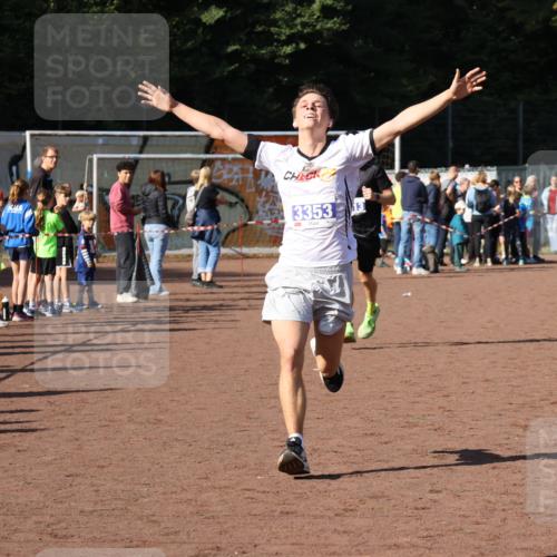 27.09.2026 - 35. Volkslauf durch das schöne Alstertal Strokosch-Dieckow http://msf.ph/oto/10582682 27.09.2026 11:14:08 Ziel 3013, 3353 meine-sportfotos.de
