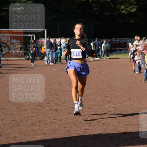 27.09.2026 - 35. Volkslauf durch das schöne Alstertal Strokosch-Dieckow http://msf.ph/oto/10582688 27.09.2026 11:13:47 Ziel 2415 meine-sportfotos.de