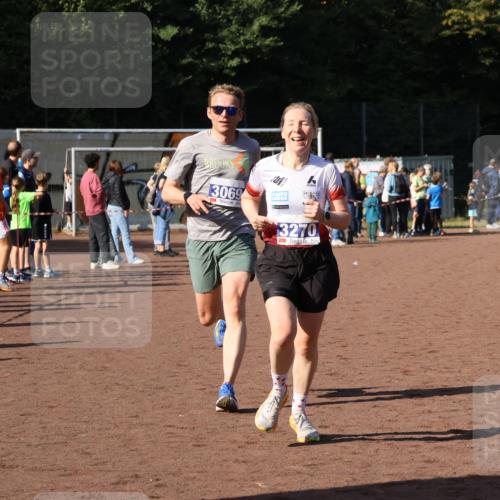 27.09.2026 - 35. Volkslauf durch das schöne Alstertal Strokosch-Dieckow http://msf.ph/oto/10582724 27.09.2026 11:13:09 Ziel 3069, 3270, 3995 meine-sportfotos.de