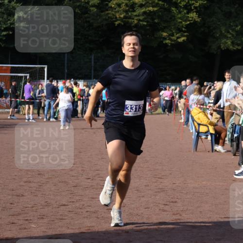 27.09.2026 - 35. Volkslauf durch das schöne Alstertal Strokosch-Dieckow http://msf.ph/oto/10582767 27.09.2026 11:27:50 Ziel 3313 meine-sportfotos.de