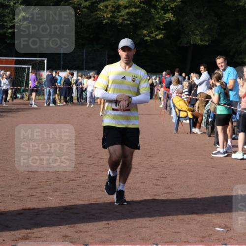 27.09.2026 - 35. Volkslauf durch das schöne Alstertal Strokosch-Dieckow http://msf.ph/oto/10582771 27.09.2026 11:27:44 Ziel 1408, 3313 meine-sportfotos.de