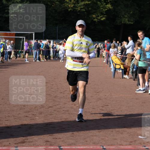 27.09.2026 - 35. Volkslauf durch das schöne Alstertal Strokosch-Dieckow http://msf.ph/oto/10582776 27.09.2026 11:27:44 Ziel 1408, 3313 meine-sportfotos.de