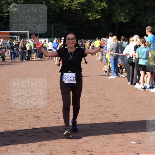 27.09.2026 - 35. Volkslauf durch das schöne Alstertal Strokosch-Dieckow http://msf.ph/oto/10582794 27.09.2026 11:32:54 Ziel 1426, 3006, 3007, 3276, 3996 meine-sportfotos.de