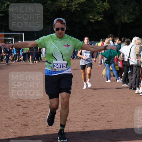 27.09.2026 - 35. Volkslauf durch das schöne Alstertal Strokosch-Dieckow http://msf.ph/oto/10582859 27.09.2026 11:32:18 Ziel 1423, 2314, 3256, 3415 meine-sportfotos.de