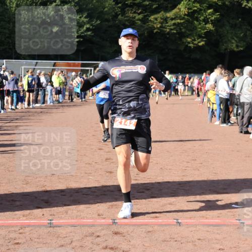 27.09.2026 - 35. Volkslauf durch das schöne Alstertal Strokosch-Dieckow http://msf.ph/oto/10582908 27.09.2026 11:32:04 Ziel 2142, 3420 meine-sportfotos.de
