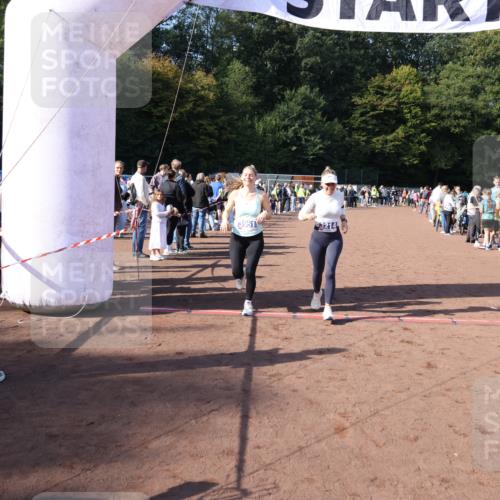 27.09.2026 - 35. Volkslauf durch das schöne Alstertal Strokosch-Dieckow http://msf.ph/oto/10582921 27.09.2026 11:31:54 Ziel 2216, 3214, 3370, 3951, 3960 meine-sportfotos.de