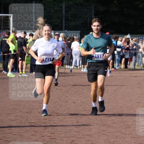 27.09.2026 - 35. Volkslauf durch das schöne Alstertal Strokosch-Dieckow http://msf.ph/oto/10583033 27.09.2026 11:31:07 Ziel 3119, 3141, 3172 meine-sportfotos.de