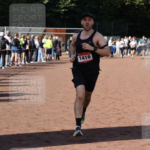 27.09.2026 - 35. Volkslauf durch das schöne Alstertal Strokosch-Dieckow http://msf.ph/oto/10583036 27.09.2026 11:30:58 Ziel 1416 meine-sportfotos.de