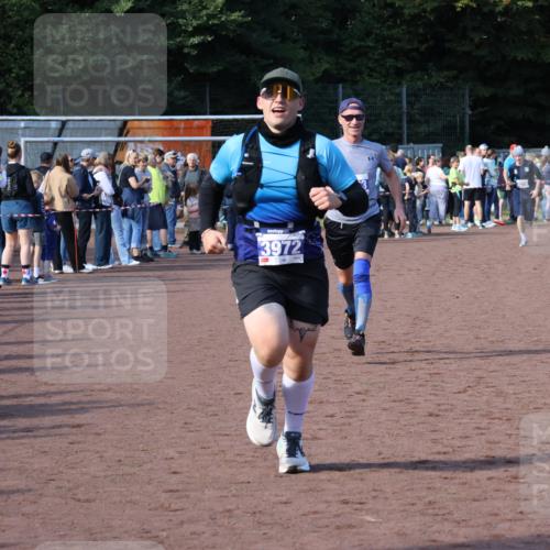 27.09.2026 - 35. Volkslauf durch das schöne Alstertal Strokosch-Dieckow http://msf.ph/oto/10583071 27.09.2026 11:30:38 Ziel 1415, 3063, 3972 meine-sportfotos.de