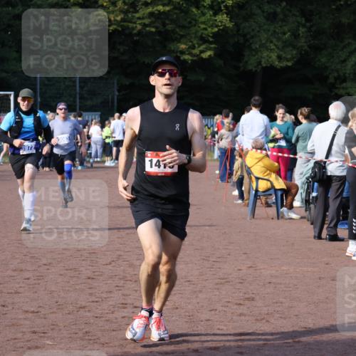 27.09.2026 - 35. Volkslauf durch das schöne Alstertal Strokosch-Dieckow http://msf.ph/oto/10583080 27.09.2026 11:30:35 Ziel 1415, 3063, 3275, 3972 meine-sportfotos.de
