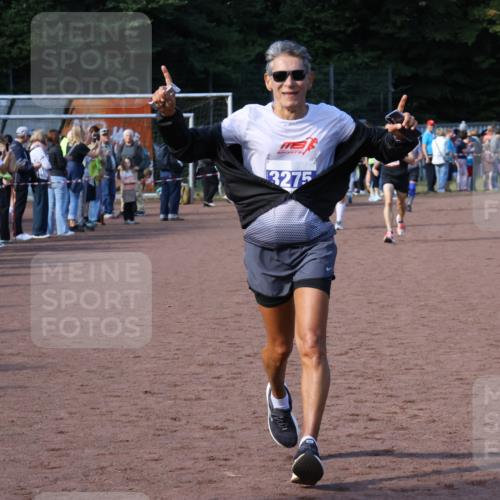 27.09.2026 - 35. Volkslauf durch das schöne Alstertal Strokosch-Dieckow http://msf.ph/oto/10583084 27.09.2026 11:30:30 Ziel 1415, 3275 meine-sportfotos.de