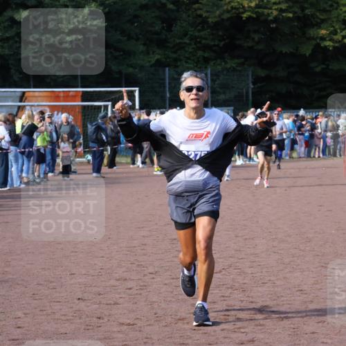 27.09.2026 - 35. Volkslauf durch das schöne Alstertal Strokosch-Dieckow http://msf.ph/oto/10583095 27.09.2026 11:30:29 Ziel 1415, 3275 meine-sportfotos.de