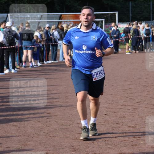 27.09.2026 - 35. Volkslauf durch das schöne Alstertal Strokosch-Dieckow http://msf.ph/oto/10583098 27.09.2026 11:30:10 Ziel 1414, 3329, 3347 meine-sportfotos.de