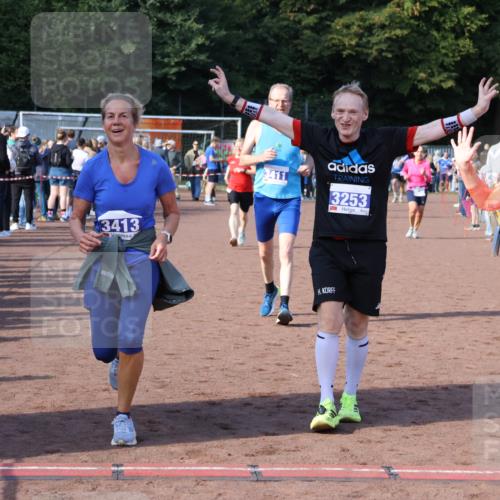 27.09.2026 - 35. Volkslauf durch das schöne Alstertal Strokosch-Dieckow http://msf.ph/oto/10583143 27.09.2026 11:29:50 Ziel 3012, 3020, 3241, 3253, 3263, 3348, 3411, 3413, 3985 meine-sportfotos.de