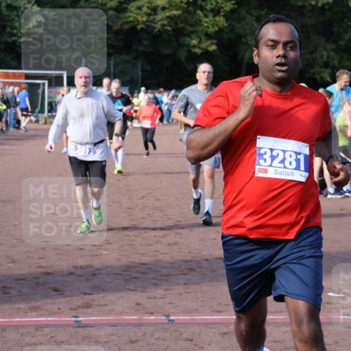 27.09.2026 - 35. Volkslauf durch das schöne Alstertal Strokosch-Dieckow http://msf.ph/oto/10583172 27.09.2026 11:29:44 Ziel 3012, 3210, 3241, 3253, 3263, 3281, 3413 meine-sportfotos.de