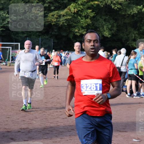 27.09.2026 - 35. Volkslauf durch das schöne Alstertal Strokosch-Dieckow http://msf.ph/oto/10583175 27.09.2026 11:29:44 Ziel 3012, 3210, 3241, 3253, 3263, 3281, 3413 meine-sportfotos.de