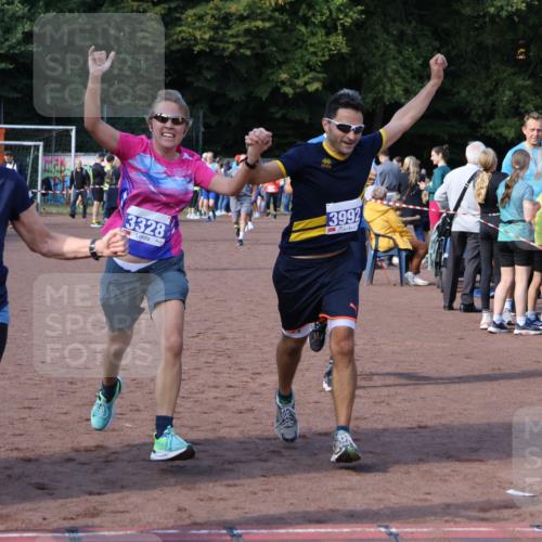 27.09.2026 - 35. Volkslauf durch das schöne Alstertal Strokosch-Dieckow http://msf.ph/oto/10583192 27.09.2026 11:29:35 Ziel 1413, 3061, 3210, 3281, 3328, 3990, 3992 meine-sportfotos.de