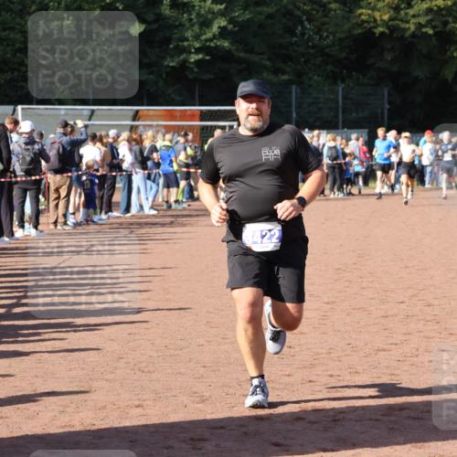 27.09.2026 - 35. Volkslauf durch das schöne Alstertal Strokosch-Dieckow http://msf.ph/oto/10583244 27.09.2026 11:29:15 Ziel 3371, 3422 meine-sportfotos.de