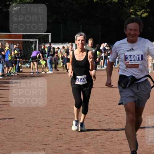 27.09.2026 - 35. Volkslauf durch das schöne Alstertal Strokosch-Dieckow http://msf.ph/oto/10583275 27.09.2026 11:29:00 Ziel 3145, 3190, 3401 meine-sportfotos.de
