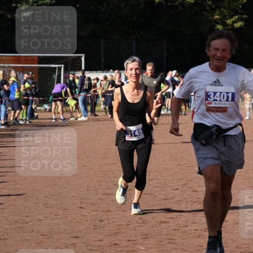 27.09.2026 - 35. Volkslauf durch das schöne Alstertal Strokosch-Dieckow http://msf.ph/oto/10583276 27.09.2026 11:29:00 Ziel 3145, 3190, 3401 meine-sportfotos.de