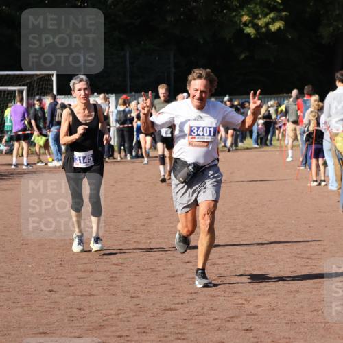 27.09.2026 - 35. Volkslauf durch das schöne Alstertal Strokosch-Dieckow http://msf.ph/oto/10583279 27.09.2026 11:28:59 Ziel 3145, 3190, 3401 meine-sportfotos.de