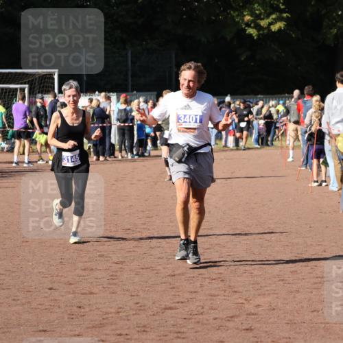 27.09.2026 - 35. Volkslauf durch das schöne Alstertal Strokosch-Dieckow http://msf.ph/oto/10583289 27.09.2026 11:28:58 Ziel 3145, 3190, 3401, 3424 meine-sportfotos.de