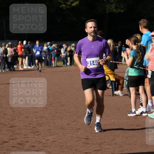 27.09.2026 - 35. Volkslauf durch das schöne Alstertal Strokosch-Dieckow http://msf.ph/oto/10583434 27.09.2026 11:25:54 Ziel 3094, 3140 meine-sportfotos.de