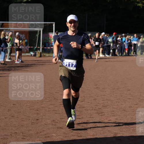 27.09.2026 - 35. Volkslauf durch das schöne Alstertal Strokosch-Dieckow http://msf.ph/oto/10583480 27.09.2026 11:25:12 Ziel 3117 meine-sportfotos.de