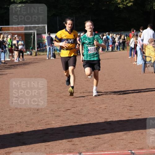 27.09.2026 - 35. Volkslauf durch das schöne Alstertal Strokosch-Dieckow http://msf.ph/oto/10583493 27.09.2026 11:25:04 Ziel 3292, 3314, 3988 meine-sportfotos.de