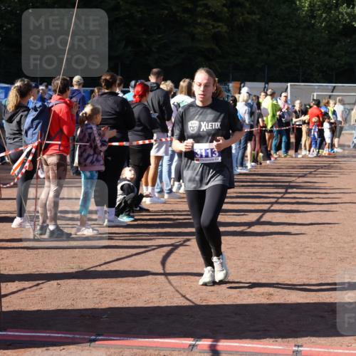 27.09.2026 - 35. Volkslauf durch das schöne Alstertal Strokosch-Dieckow http://msf.ph/oto/10583502 27.09.2026 11:44:14 Ziel 1476, 3113, 3390 meine-sportfotos.de