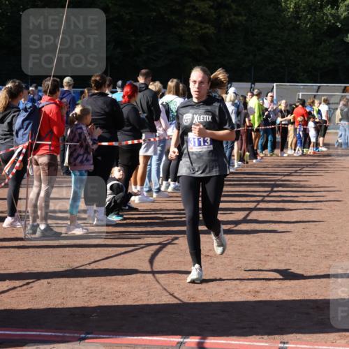 27.09.2026 - 35. Volkslauf durch das schöne Alstertal Strokosch-Dieckow http://msf.ph/oto/10583507 27.09.2026 11:44:13 Ziel 1476, 3113, 3390 meine-sportfotos.de
