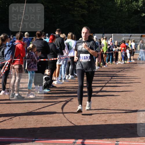 27.09.2026 - 35. Volkslauf durch das schöne Alstertal Strokosch-Dieckow http://msf.ph/oto/10583511 27.09.2026 11:44:13 Ziel 1476, 3113, 3390 meine-sportfotos.de