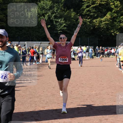 27.09.2026 - 35. Volkslauf durch das schöne Alstertal Strokosch-Dieckow http://msf.ph/oto/10583662 27.09.2026 11:43:15 Ziel 1006, 1452, 3273 meine-sportfotos.de